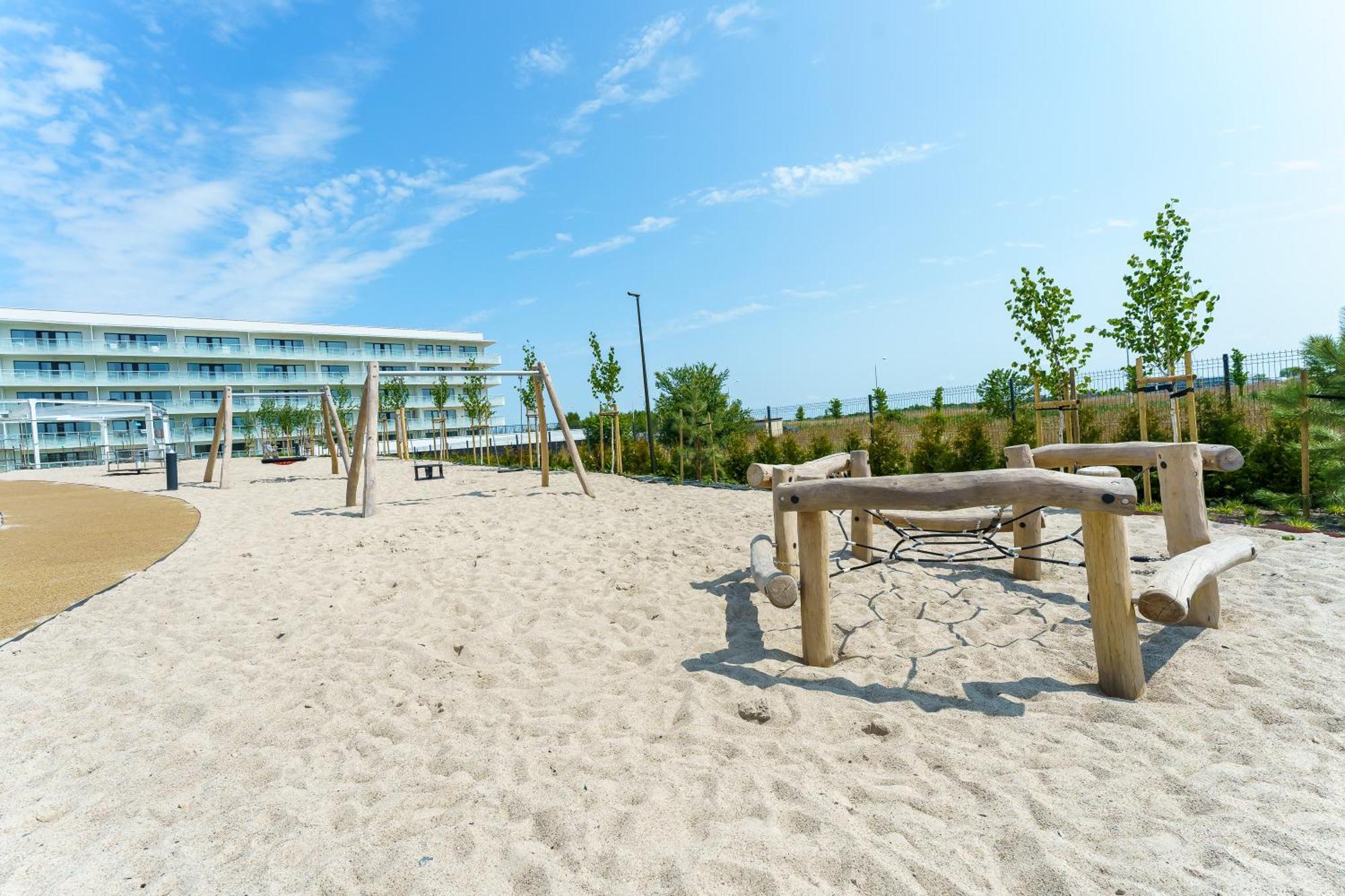 Polanki Aqua Apartamenty Z Basenem I Wellness Idealne Dla Rodzin Kołobrzeg Exterior foto